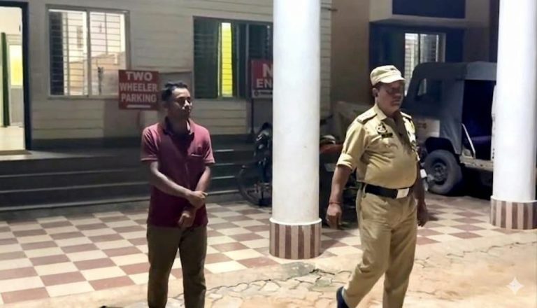 হাইলাকান্দিত পুনৰ লাভ জেহাদৰ বলি বিবাহিত মহিলা