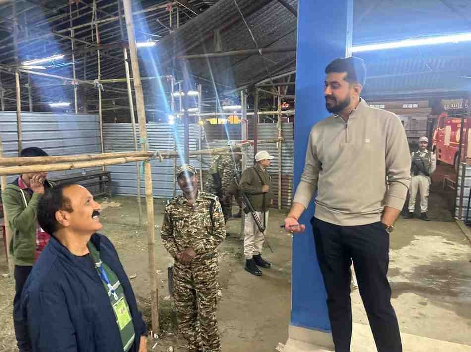 টিয়ক : শক্তিকক্ষ পৰিদৰ্শন যোৰহাট জিলাধিপতি জয় শিৱানী